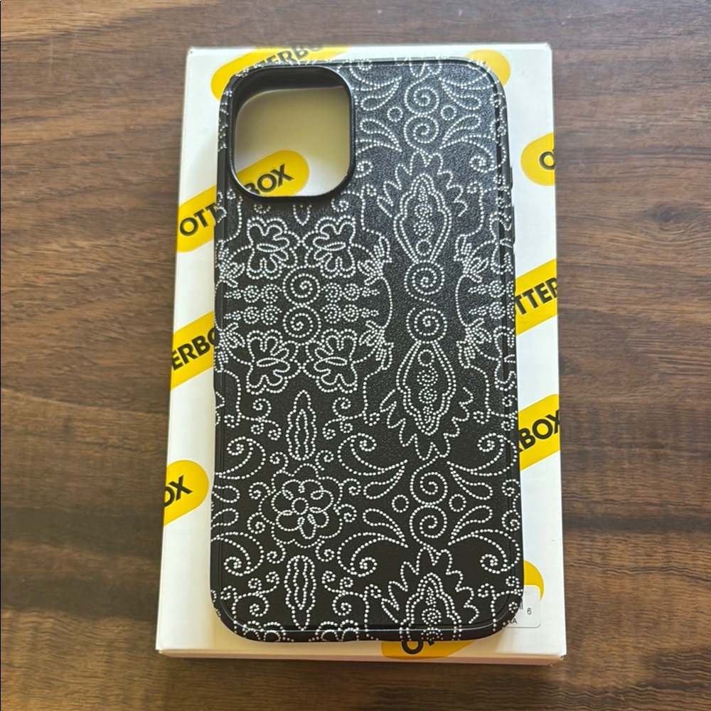 OtterBox Black and White Paisley iPhone 16 Plus Case